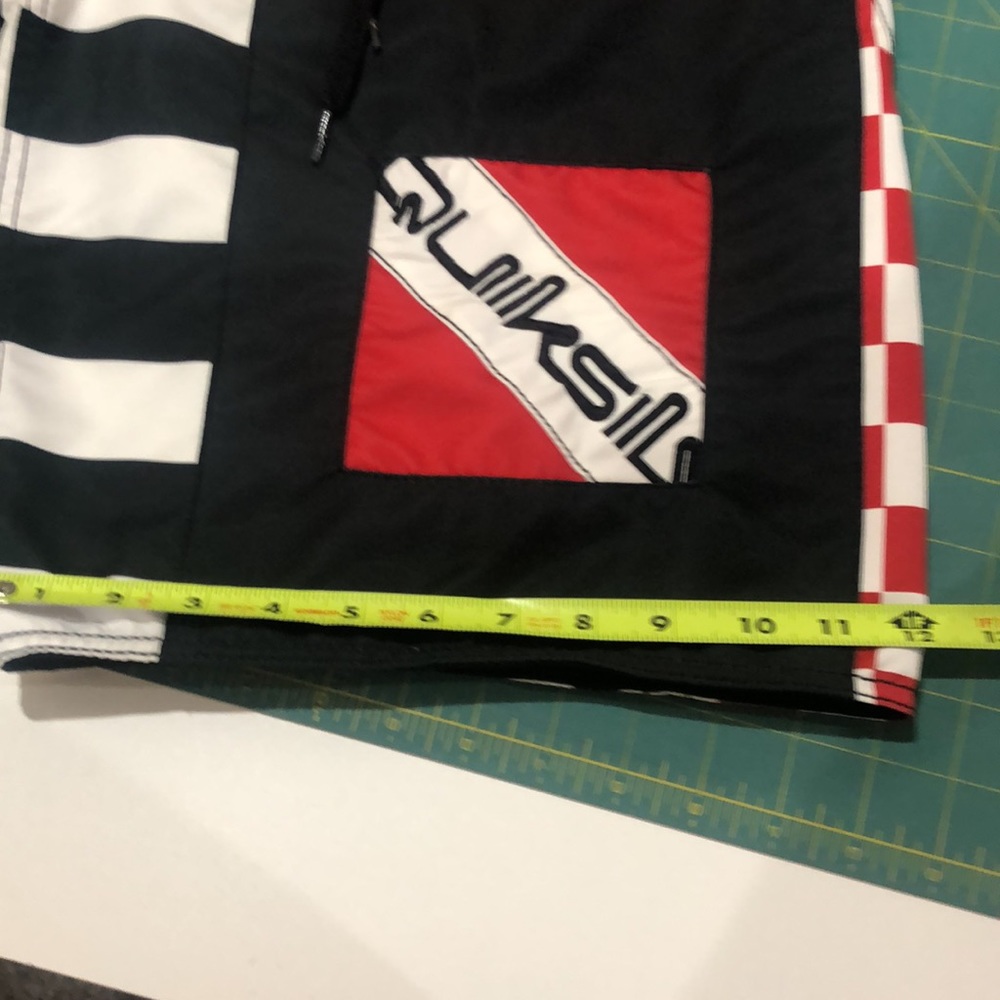 Quicksilver Board Shorts - Picture 5 of 5